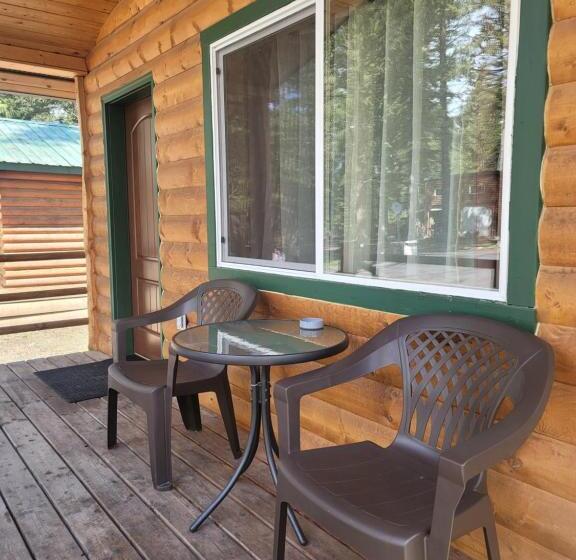 Номер Superior Кровать Кинг, Riverfront Motel & Cabins