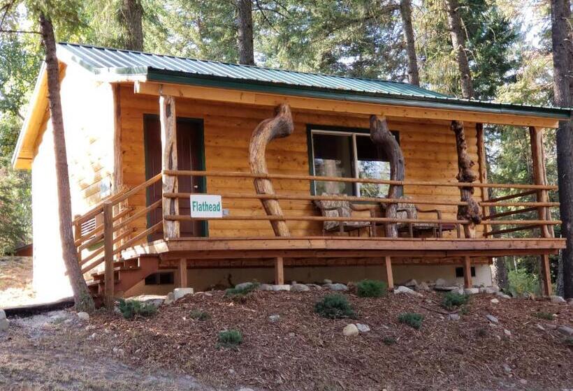 디럭스 룸 킹사이즈 침대, Riverfront Motel & Cabins