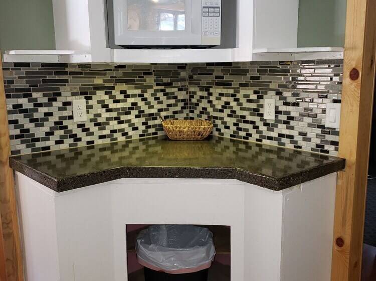 침실 3개 주택, Riverfront Motel & Cabins