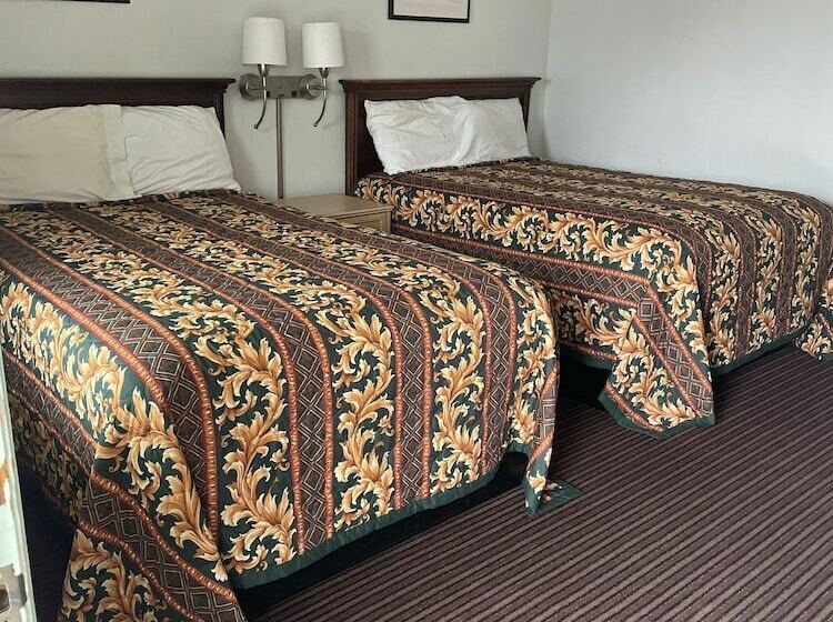غرفه قياسيه سريرين مزدوجين, American Inn Motel