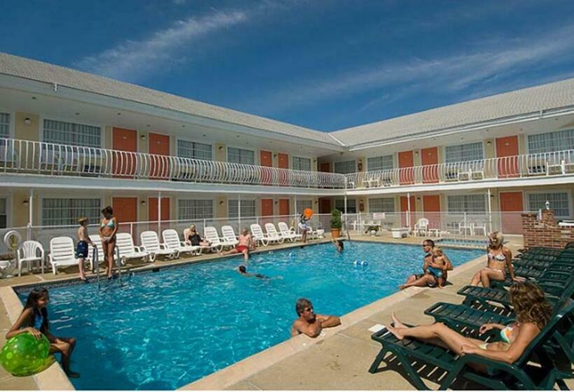 디럭스 룸, Blue Water Motel