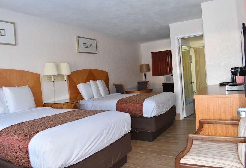 Номер Deluxe, Blue Water Motel