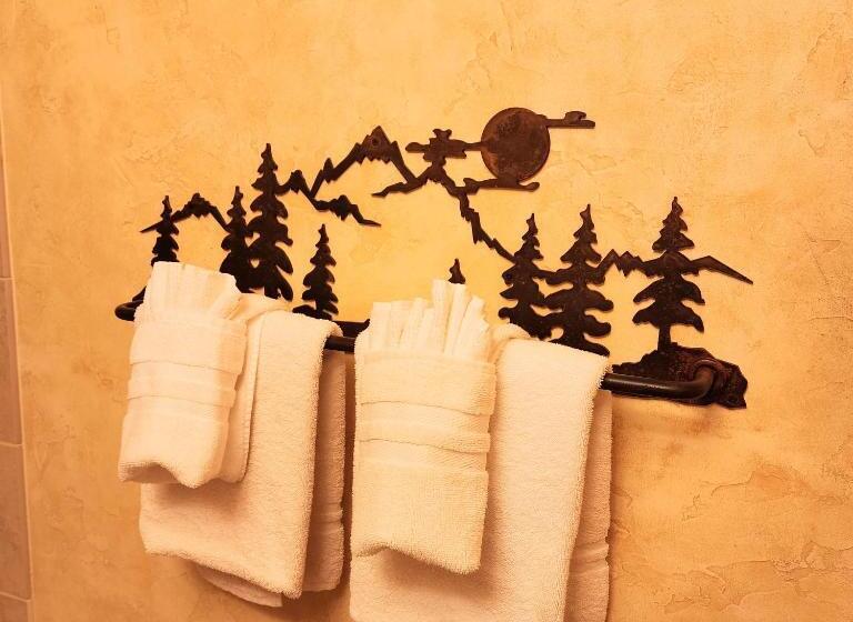 غرفة قياسية سرير كينج, Canyon Motel Near Rocky Mountain National Park