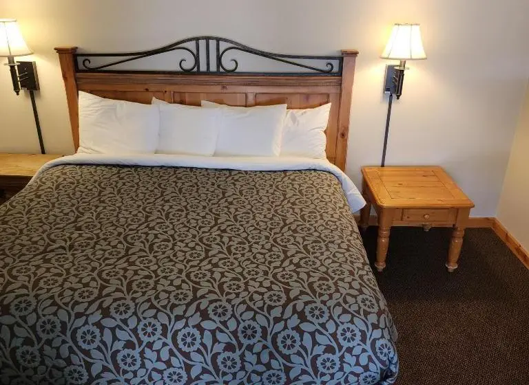 キングサイズベッドのデラックスルーム, Canyon Motel Near Rocky Mountain National Park