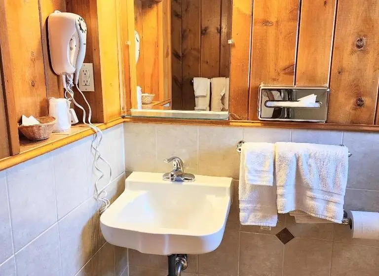 キングサイズベッドのスタンダードルーム, Canyon Motel Near Rocky Mountain National Park
