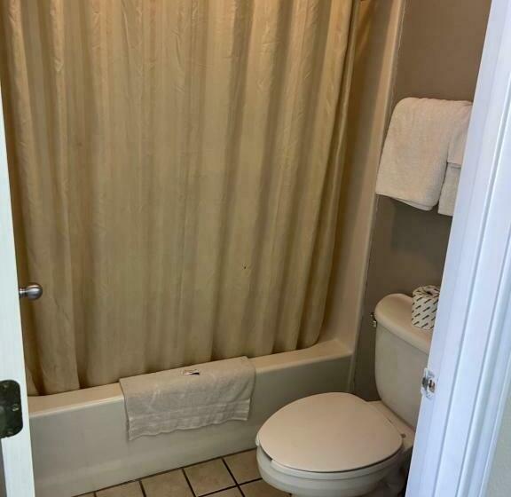 Habitació Estàndard amb Cuina, Country Inn Motel