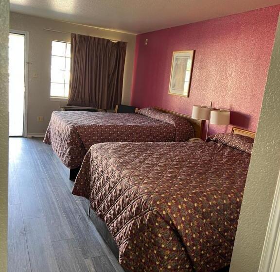 غرفة قياسية, Country Inn Motel