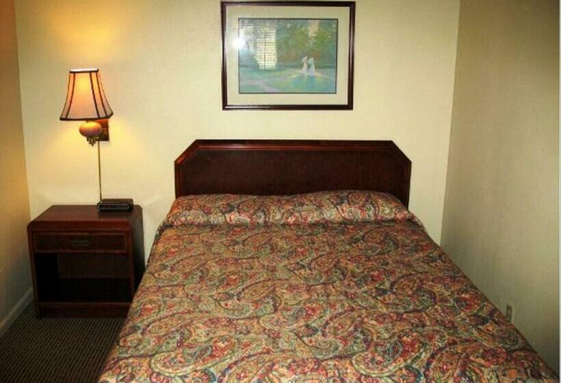 غرفة قياسية, Golden West Motel