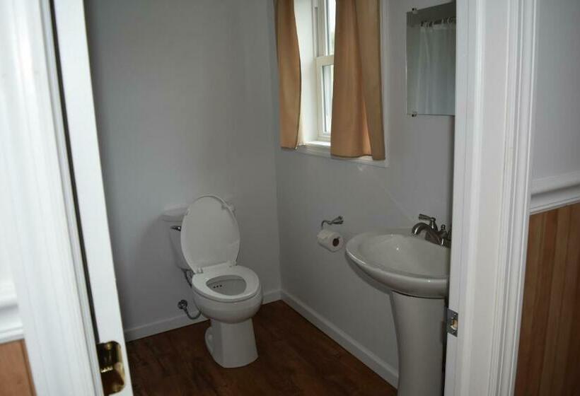 レイクビュースタンダードルーム, Gorgeous View Motel