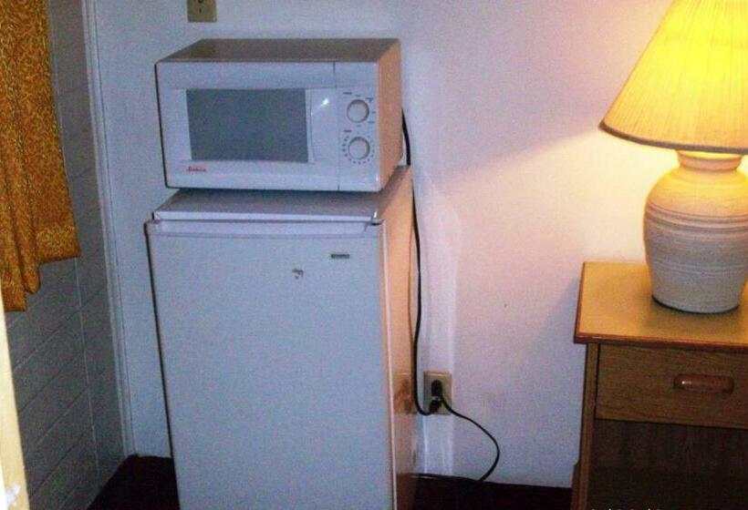 Номер Стандарт, Hilander Motel