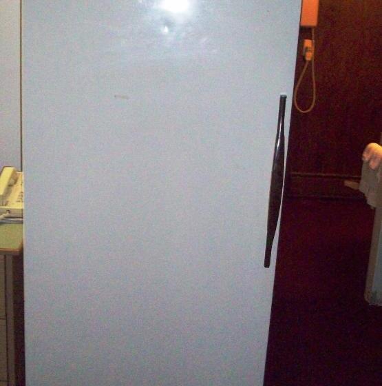 家庭间, Hilander Motel