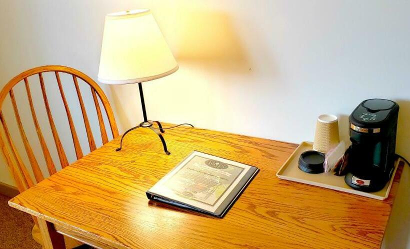 غرفة قياسية سرير كينج, Berlin Heritage Inn