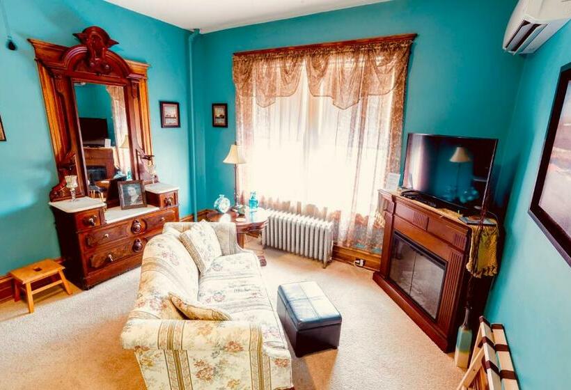 غرفة ديلوكس ثلاثية, Keystone Inn Bed And Breakfast