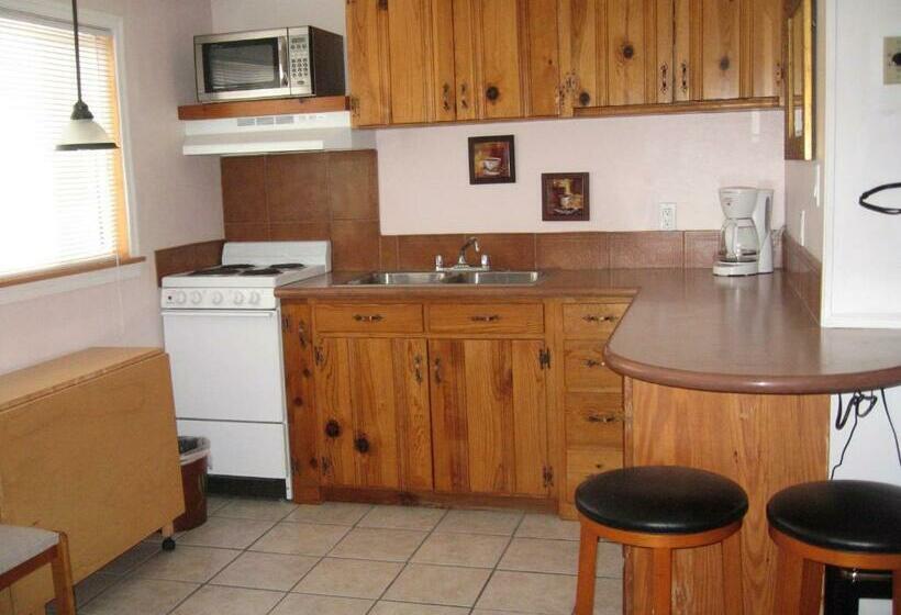 خانه 1 خوابه, Mon Ami Bed And Breakfast