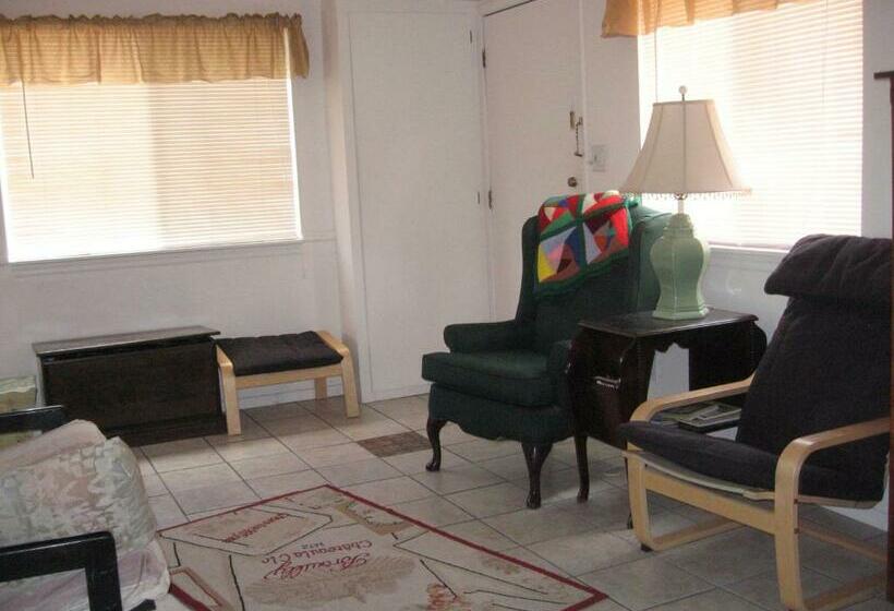 خانه 1 خوابه, Mon Ami Bed And Breakfast