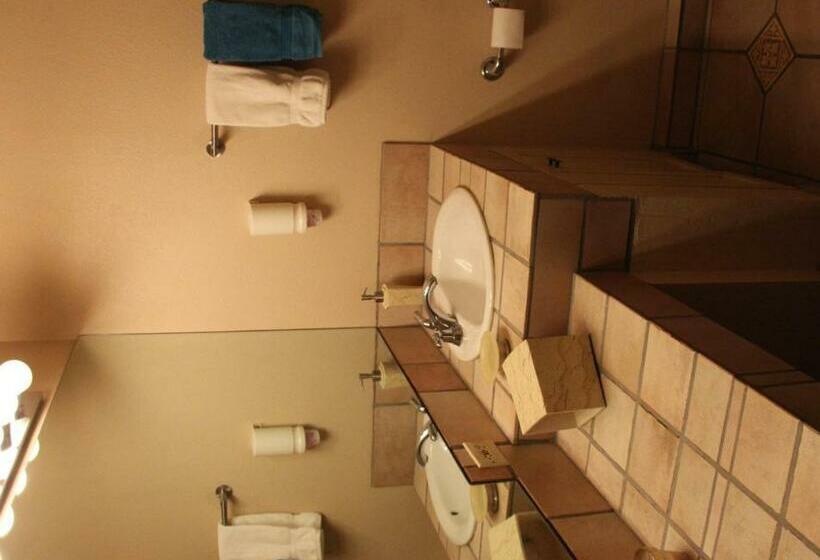 اتاق استاندارد, Mon Ami Bed And Breakfast