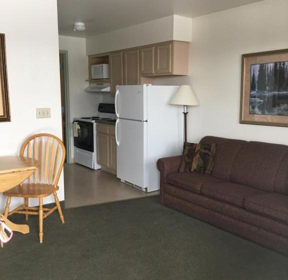 Люкс Повышенной Комфортности, All Suites Inn Budget Host