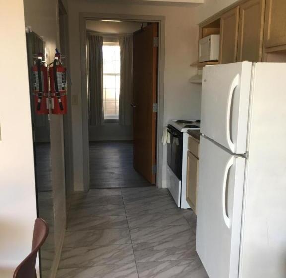 Люкс Повышенной Комфортности, All Suites Inn Budget Host