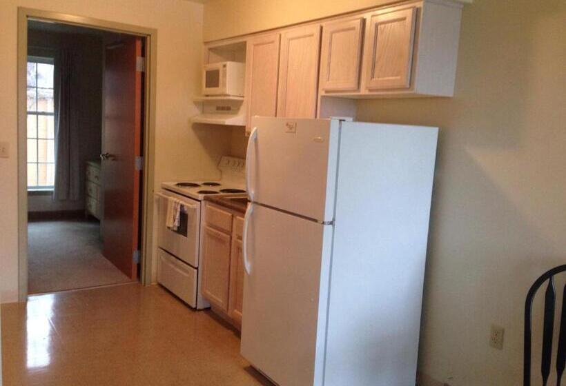 Люкс Повышенной Комфортности, All Suites Inn Budget Host