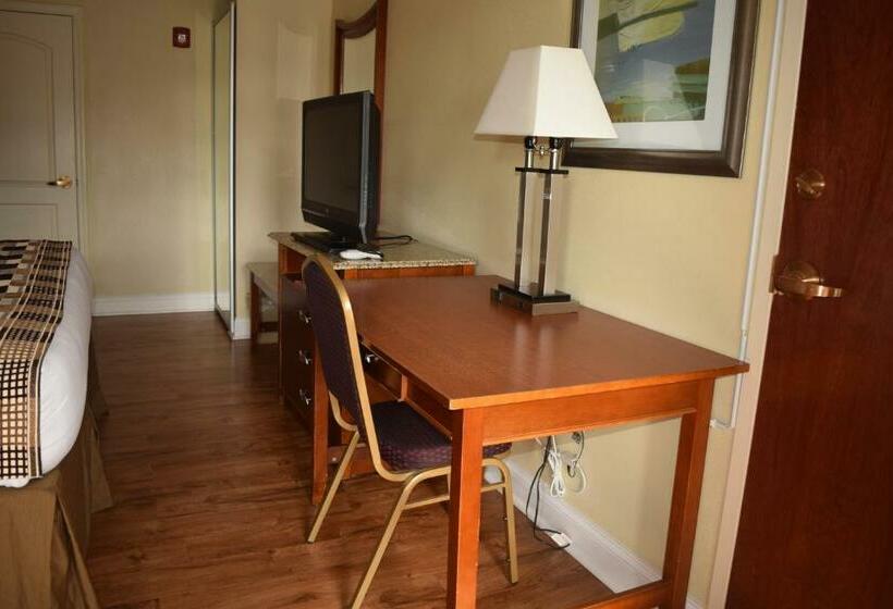 غرفة قياسية سرير كينج, Atkinson Inn & Suites