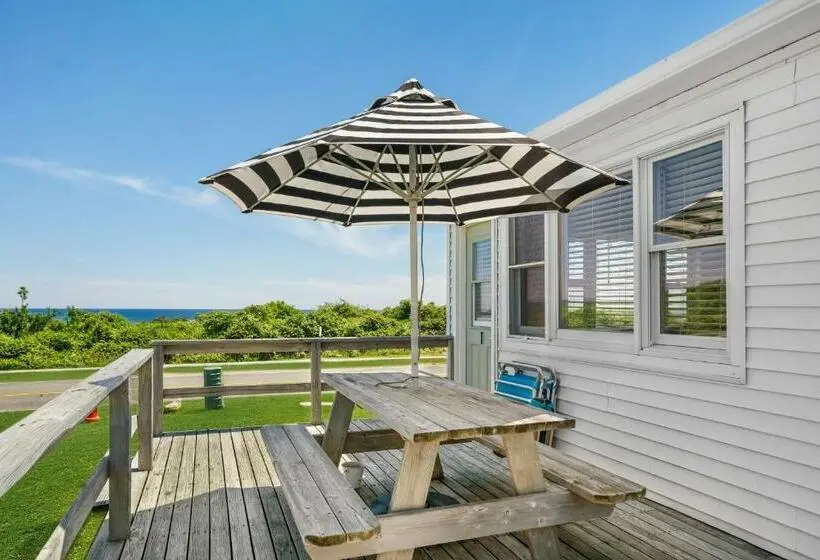 Standard-studio, Breakers Montauk