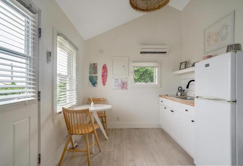 بنجلو قياسى مطل على البحر, Breakers Montauk