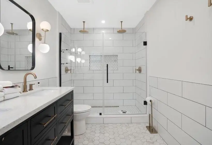 1 Bedroom Penthouse Apartment, Breakers Montauk