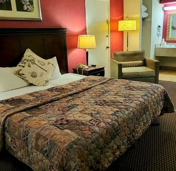 キングサイズベッドのスタンダードルーム, Econo Lodge Inn & Suites