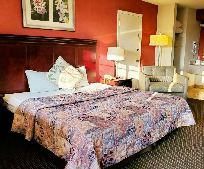 Стандартный Номер Кровать Кинг, Econo Lodge Inn & Suites