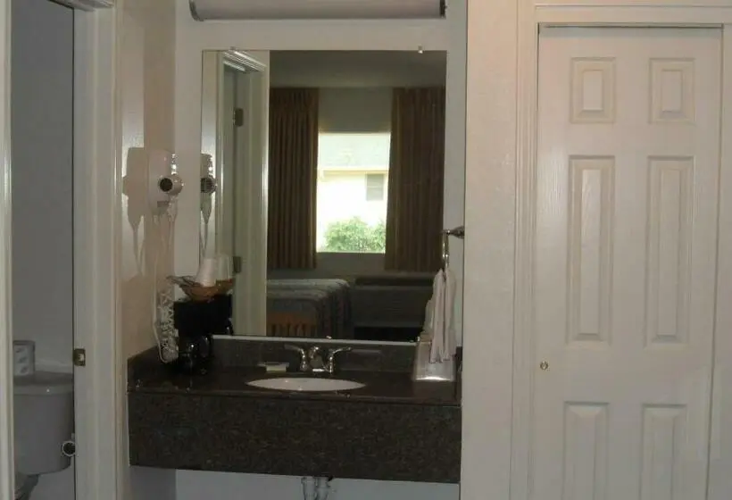 Standard-huone 2 Parivuodetta, Deluxe Inn Palacios