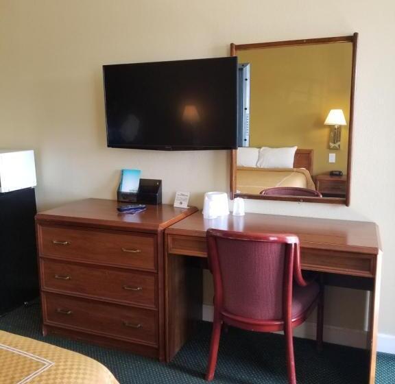 غرفه قياسيه سريرين مزدوجين, Echo Lodge