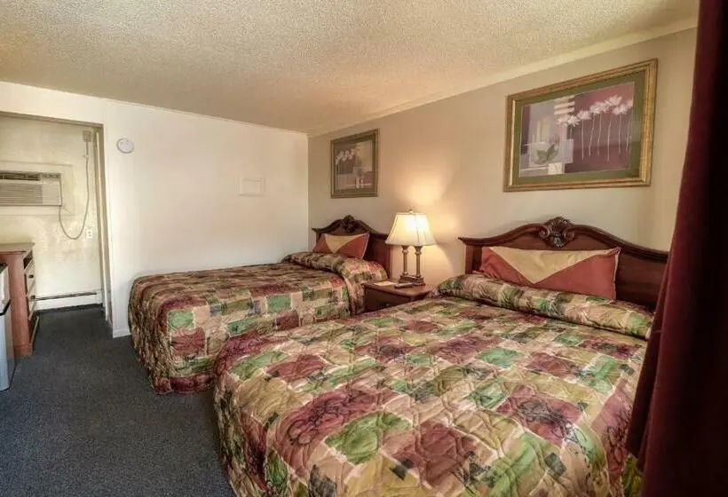 ２ダブルベッドのスタンダードルーム, Economy Inn Bloomington