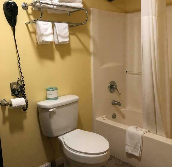 스탠다드 트리플 룸, Ellijay Inn   Downtown Ellijay