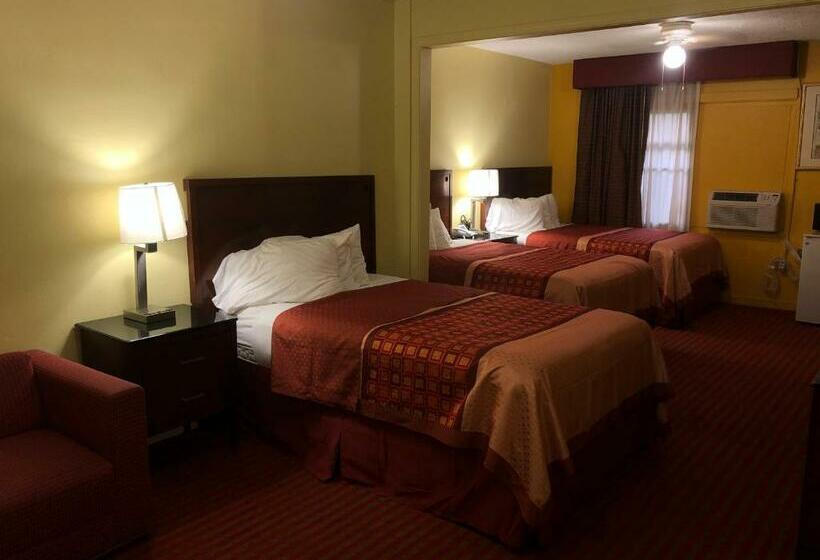 스탠다드 트리플 룸, Ellijay Inn   Downtown Ellijay