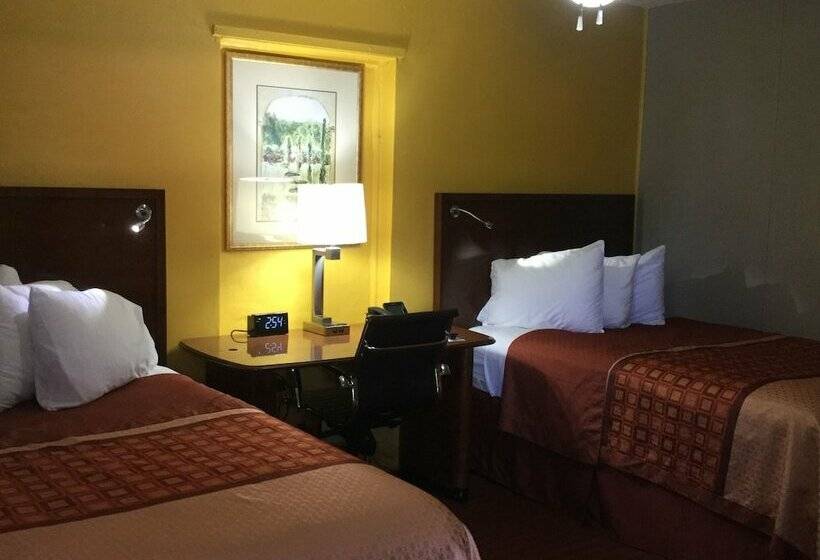 ２ダブルベッドのスタンダードルーム, Ellijay Inn   Downtown Ellijay
