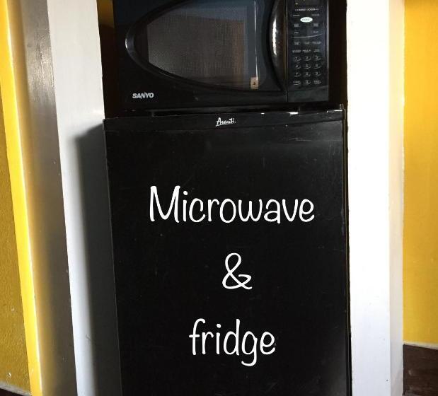 스탠다드 룸 킹사이즈 침대, Luxury Inn