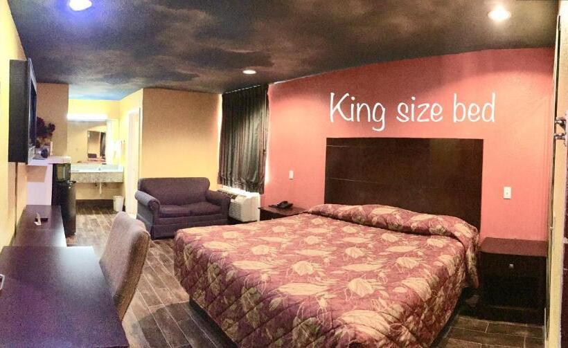 Стандартный Номер Кровать Кинг, Luxury Inn