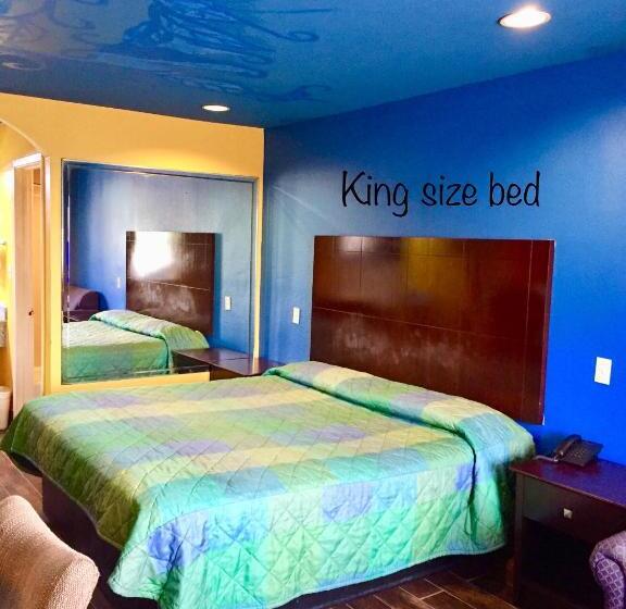 스탠다드 룸 킹사이즈 침대, Luxury Inn