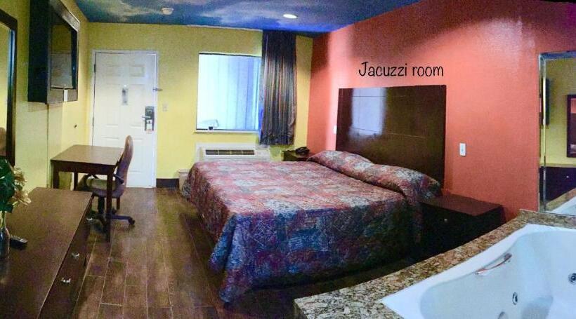 스탠다드 룸 킹사이즈 침대, Luxury Inn