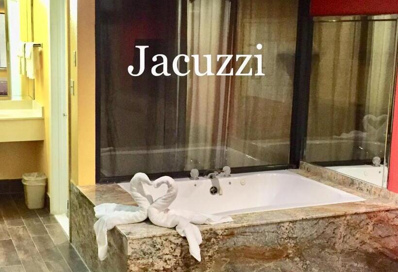 스탠다드 룸 킹사이즈 침대, Luxury Inn