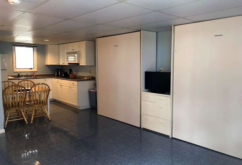 スタンダードスタジオ, Ocean Walk