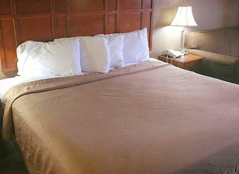 غرفة قياسية سرير كينج, Travelers Inn Elizabethton