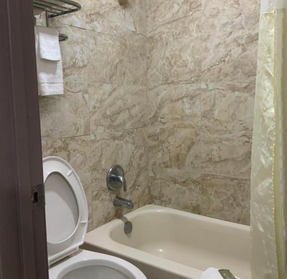 غرفة قياسية سرير كينج, Value Lodge