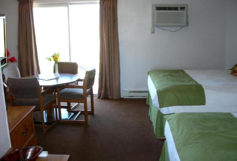 4인용 스탠다드 룸, Walker River Lodge