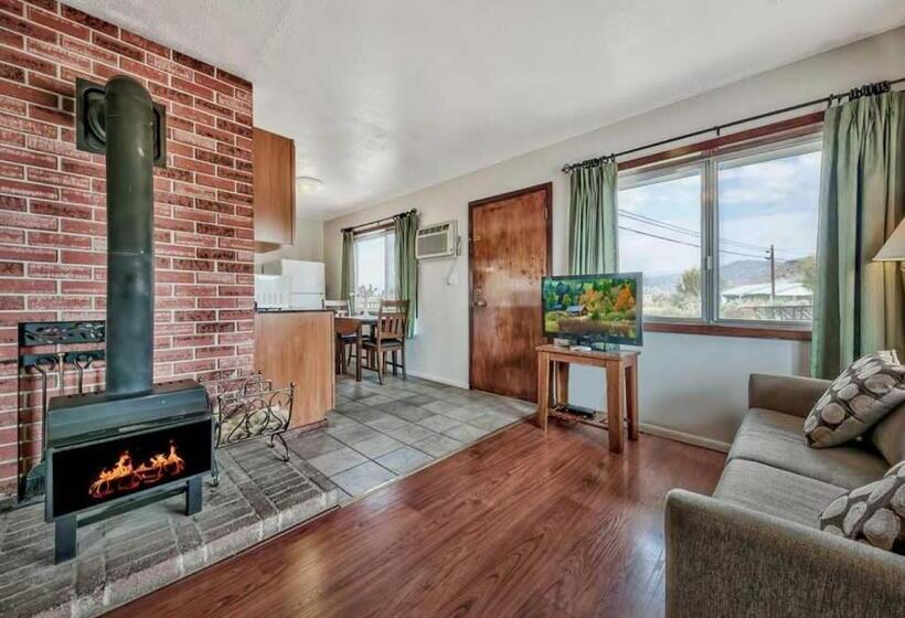 침실 2개 스위트, Walker River Lodge