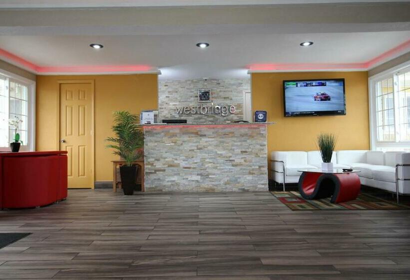 스탠다드 룸 킹사이즈 침대, Westbridge Inn & Suites