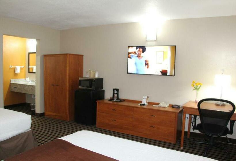 带2个双人床的标准工作室, Westbridge Inn & Suites
