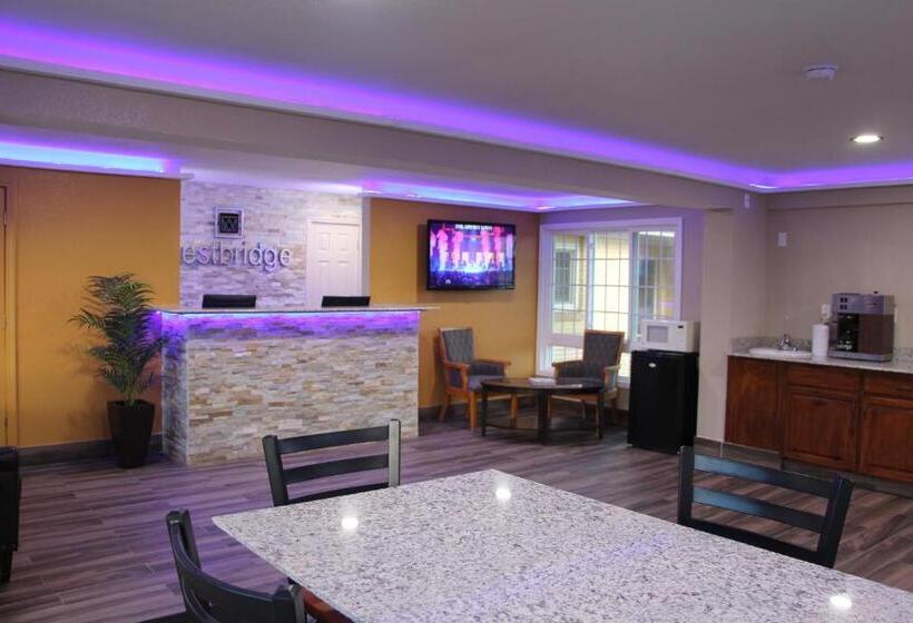 标准间, Westbridge Inn & Suites
