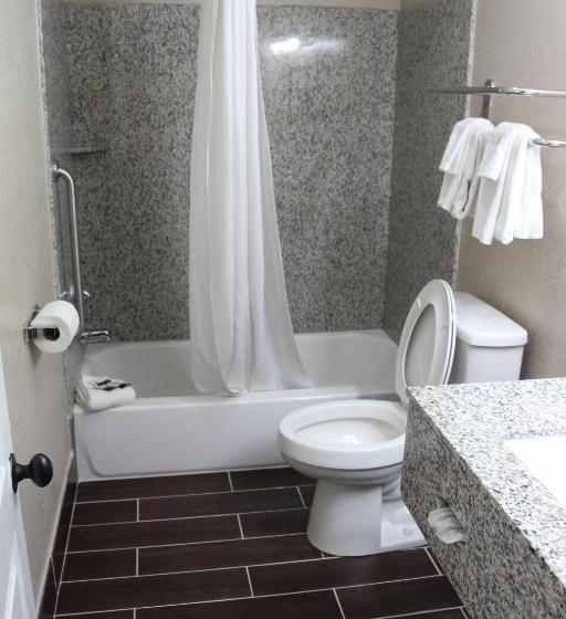 スタンダードルーム, Westbridge Inn & Suites