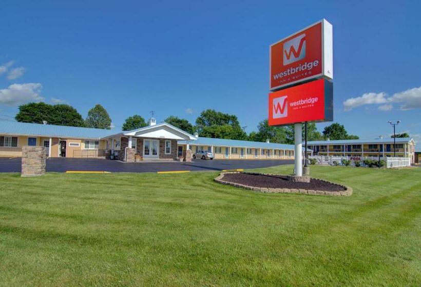 标准三人间, Westbridge Inn & Suites